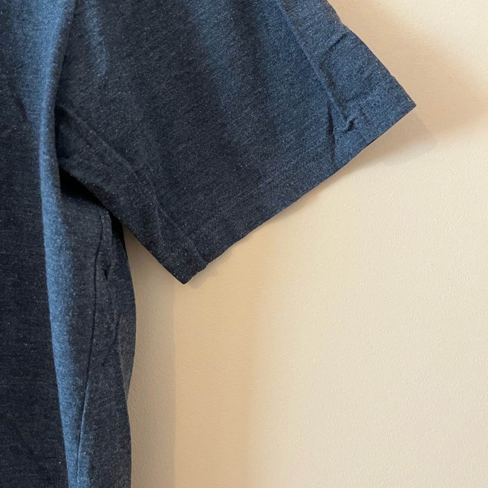 Oakley Men's Blue Graphic T-Shirt - Picture 3 of 5